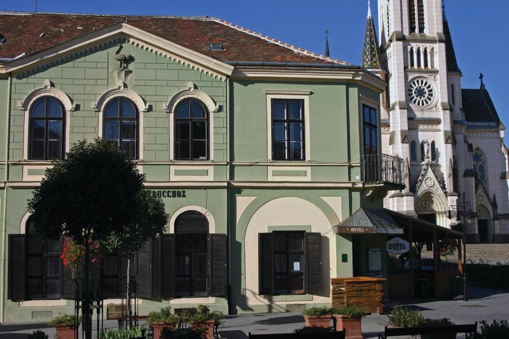 Arany Strucc Hotel Kőszeg Exterior foto